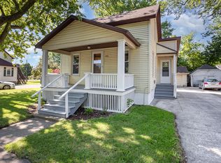 1406 Smith St, Essexville, MI