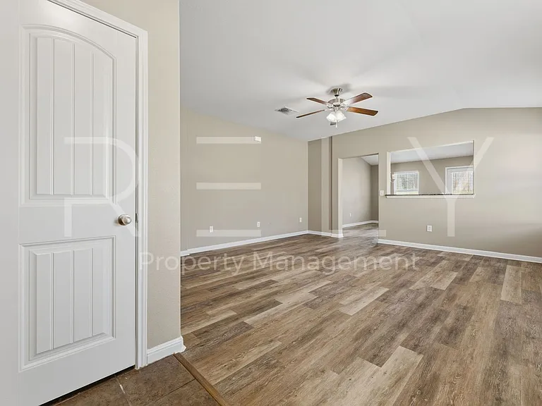 146 Leon River Loop — Photo 5