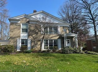 2537 Falmouth Rd, Fairlawn, OH 44333