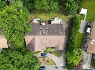 239 Fairview Ave, Englewood Cliffs, NJ 07632