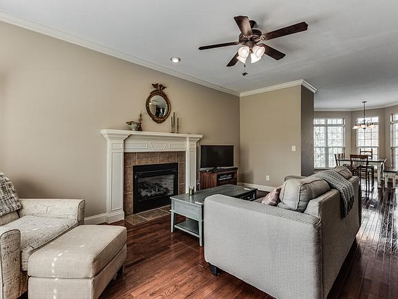4th image of 5014 Ivy Rose Dr