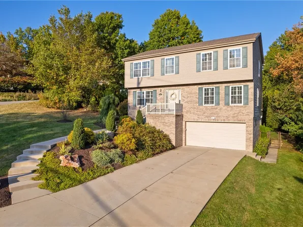 8938 Knoll St, Allison Park, PA 15101