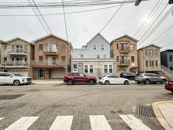 151 South Street image 1 of 11