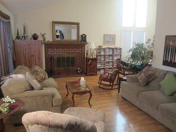 5th image of 1338 Cabrillo Ave