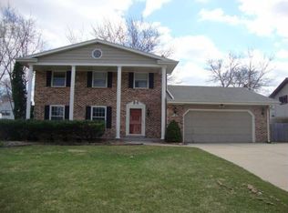 N83W18025 Le Mons Dr, Menomonee Falls, WI 53051