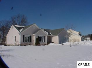 58 Crescent Creek Way, Selkirk, NY 12158