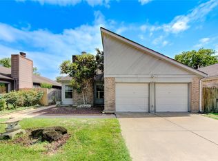 2818 Crest Park Dr, Houston, TX 77082