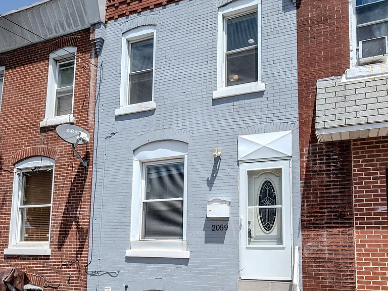 2059 E Ontario St — Photo 1