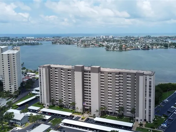 7050 Sunset Dr S APT 712, South Pasadena, FL 33707