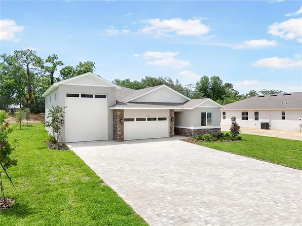 9177 Players Dr, Weeki Wachee, FL 34613