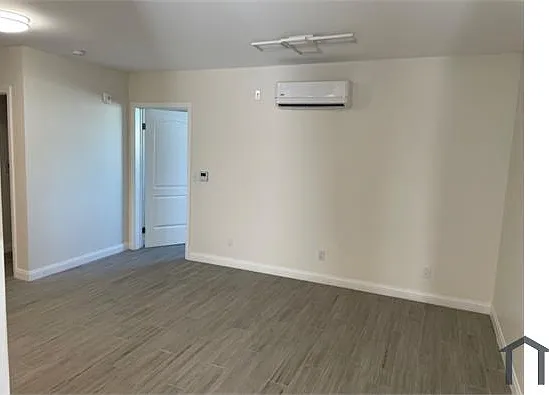 2 bed, 750 sqft, $2,495 — Photo 2