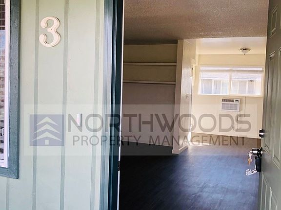 2nd image of 725 Bennett Ave APT 4