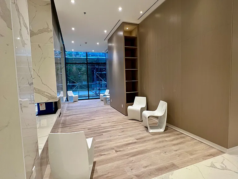 370 Martha St #212 — Photo 21