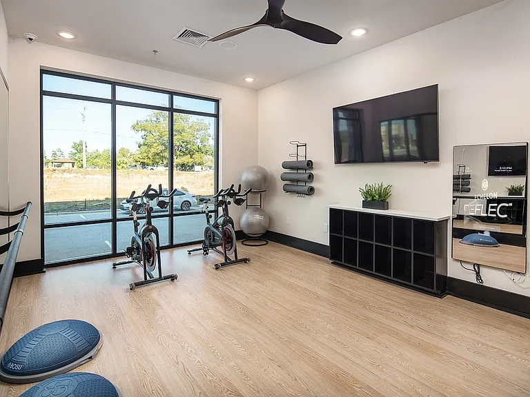 Abberly Royal Creek Apartment Homes — Photo 30