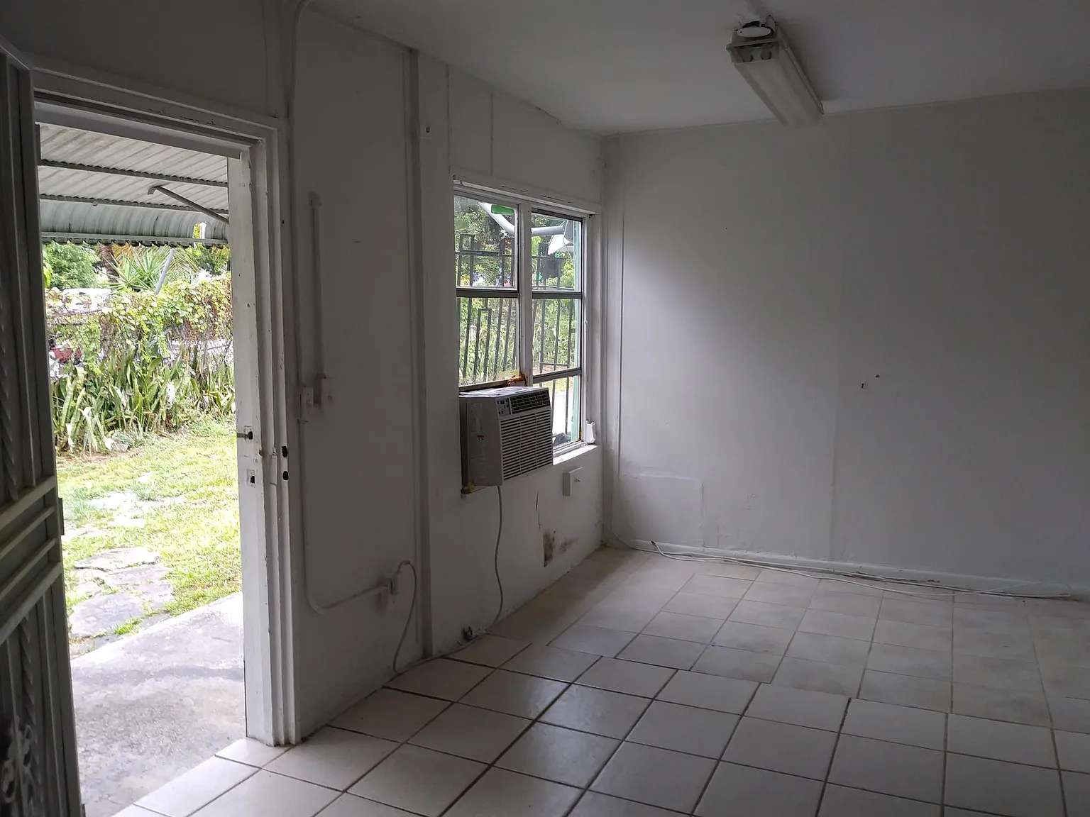 1 bed, $1,300 — Photo 3