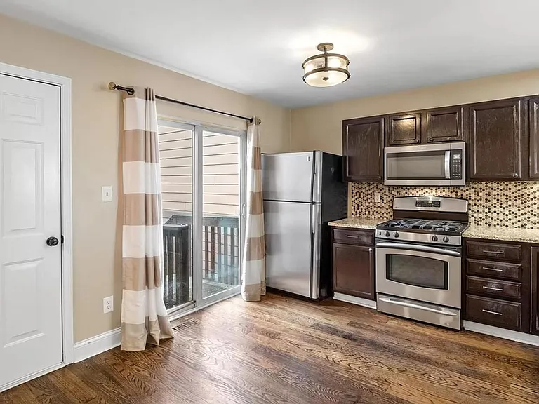 3920 Folsom Ave — Photo 11