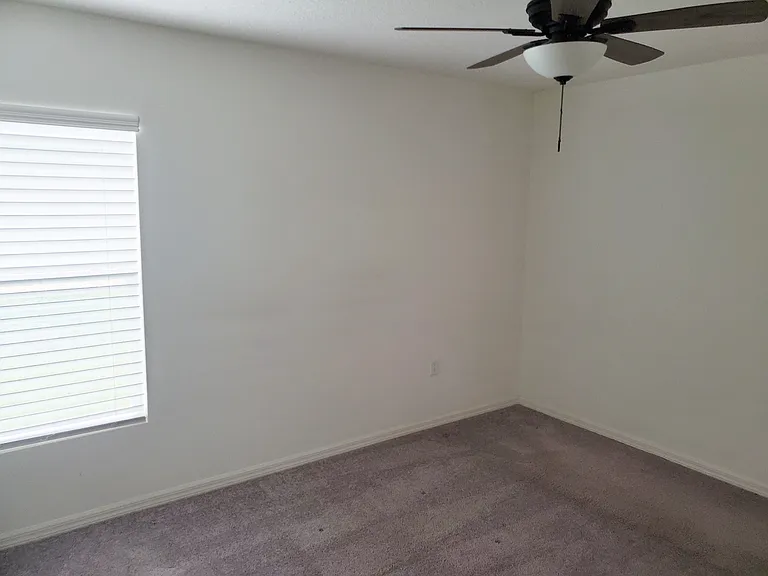 3150 SW Centamino St — Photo 11