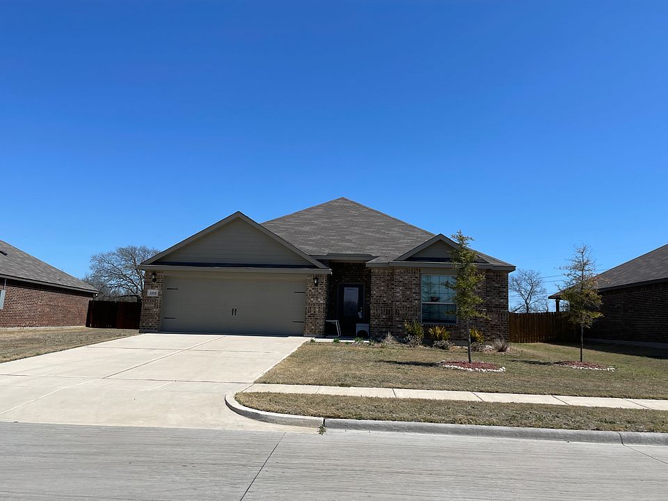 1st image of 1705 Blue Water Ct