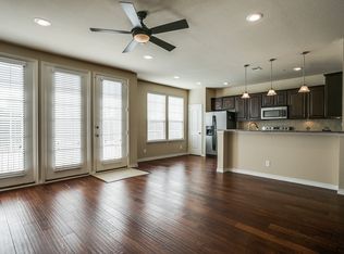 950 Henderson St #1214, Fort Worth, TX 76102