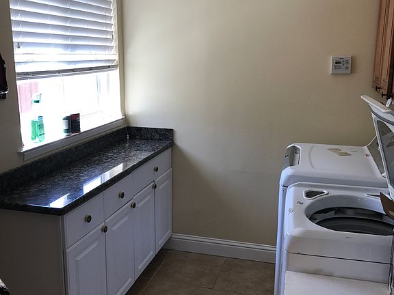 1520 Laundry