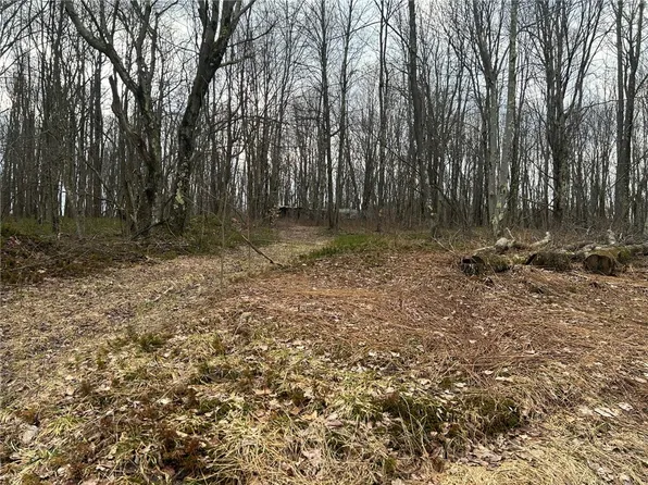 209 Red Oak Dr, Fort Hill, PA 15540