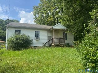 212 W 5th St, Chase City, VA 23924