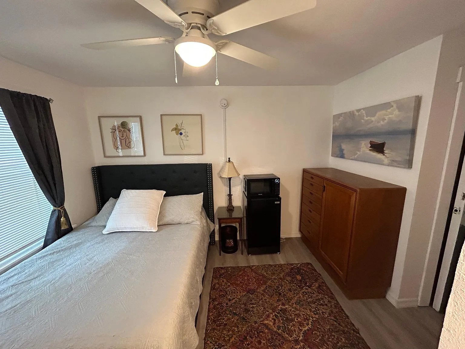 Studio, 250 sqft, $1,100 — Photo 2