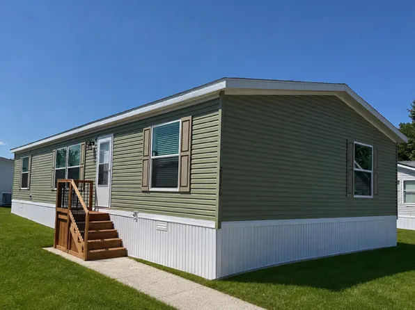28356 Sycamore Dr #248, Flat Rock, MI 48134