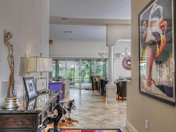 4th image of 1997 Odessa Cir