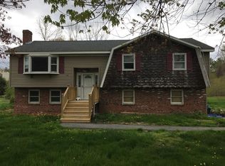 12 Belknap Dr, Andover, MA 01810