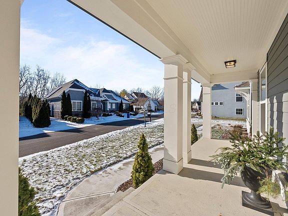5th image of 2056 Scioto Pointe Dr