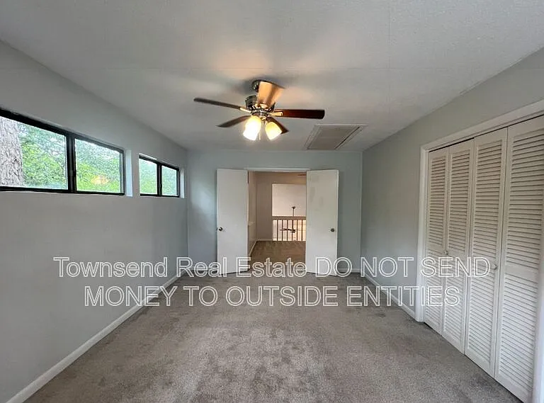 501 Cypress Trace Dr — Photo 16