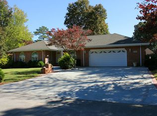 103 Anglewood Dr, Lenoir City, TN 37772