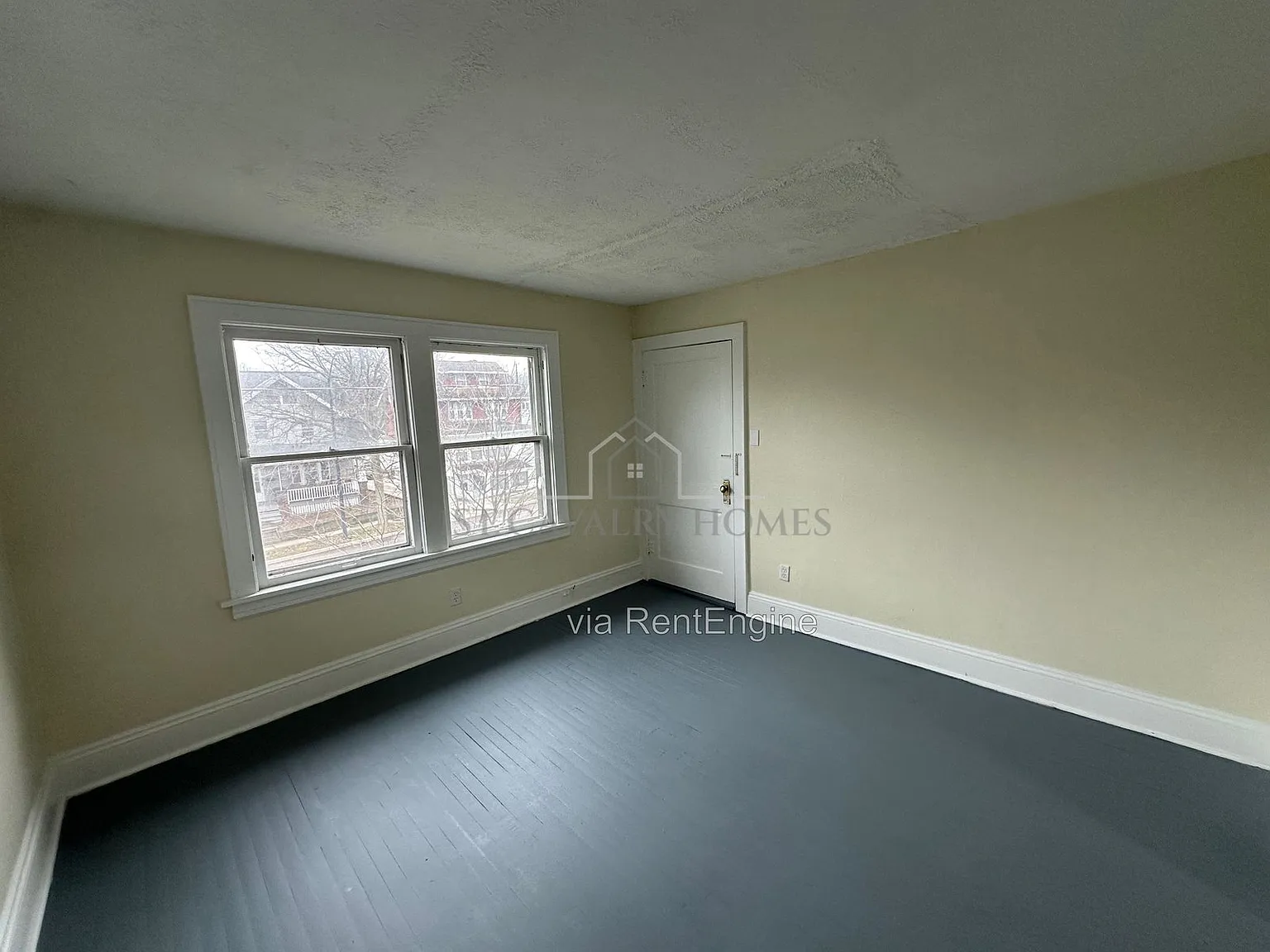 2 bed, 1.0 bath, $755 — Photo 3