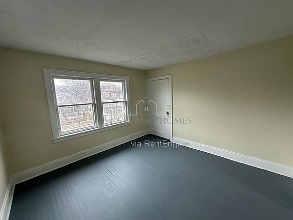 3rd image of 779 E Exchange St #3