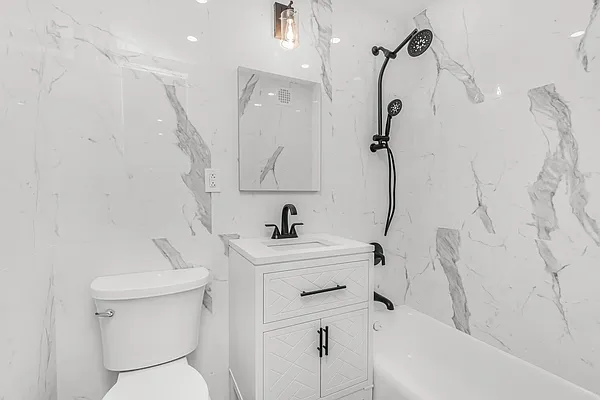 Sold by Re/Max In The City | media 8