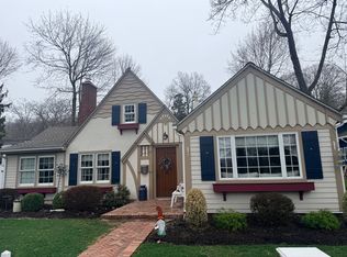 11 Oak Pkwy, Sparta, NJ 07871