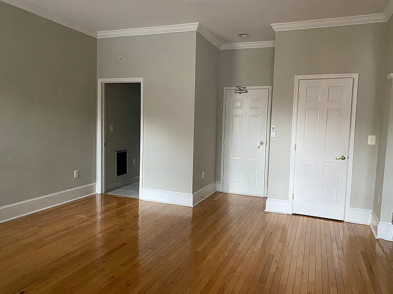 2517 Pennsylvania Ave NW #6 — Photo 2