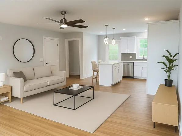 7 Crawford St, West Warwick, RI 02893