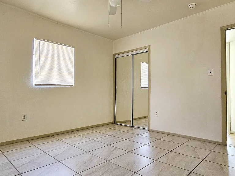 1120 N Miranda St — Photo 17