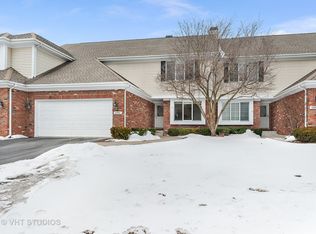 32992 N Stone Manor Dr, Grayslake, IL 60030