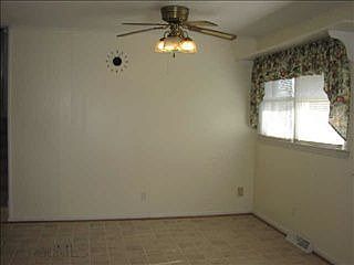 4th image of 2311 Hathaway Dr