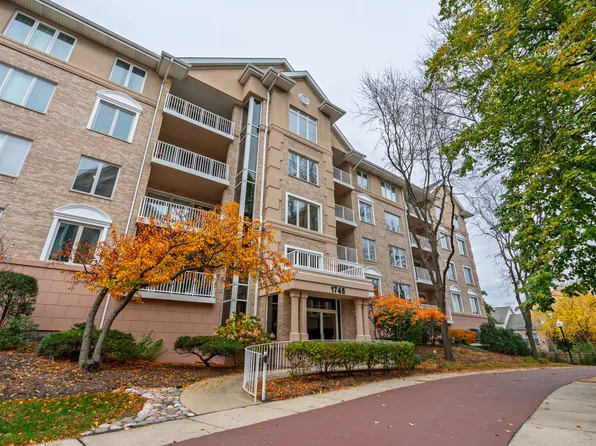 1745 Pavilion Way Unit 206, Park Ridge, IL 60068