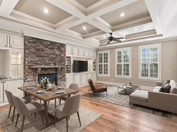 3813 Cottage Rose Ln, Raleigh, NC 27612