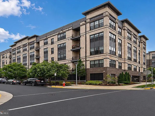 2319 Field Point Rd Unit 102, Herndon, VA 20171