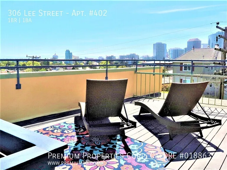 Bel Aire Apartments — Photo 22