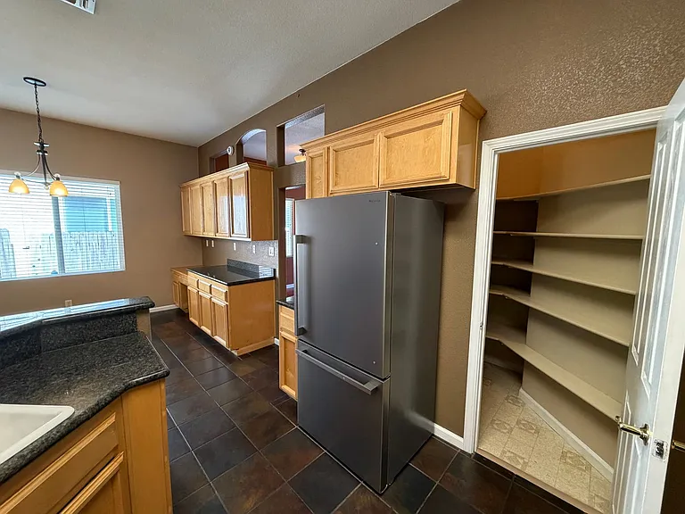 6425 Rabbit Hollow Way — Photo 9