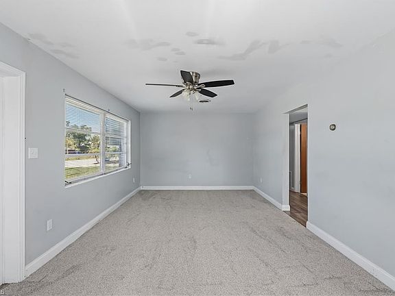 4th image of 4220 Deleon ST