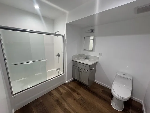 325 N Fickett St — Photo 18