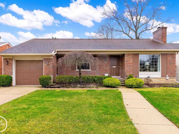 1115 Anita Ave, Grosse Pointe Woods, MI 48236